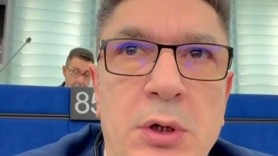 Luis Lazarus: „Nu votați guvernul. Robotul Veștea va urma programul lui Bolo!”