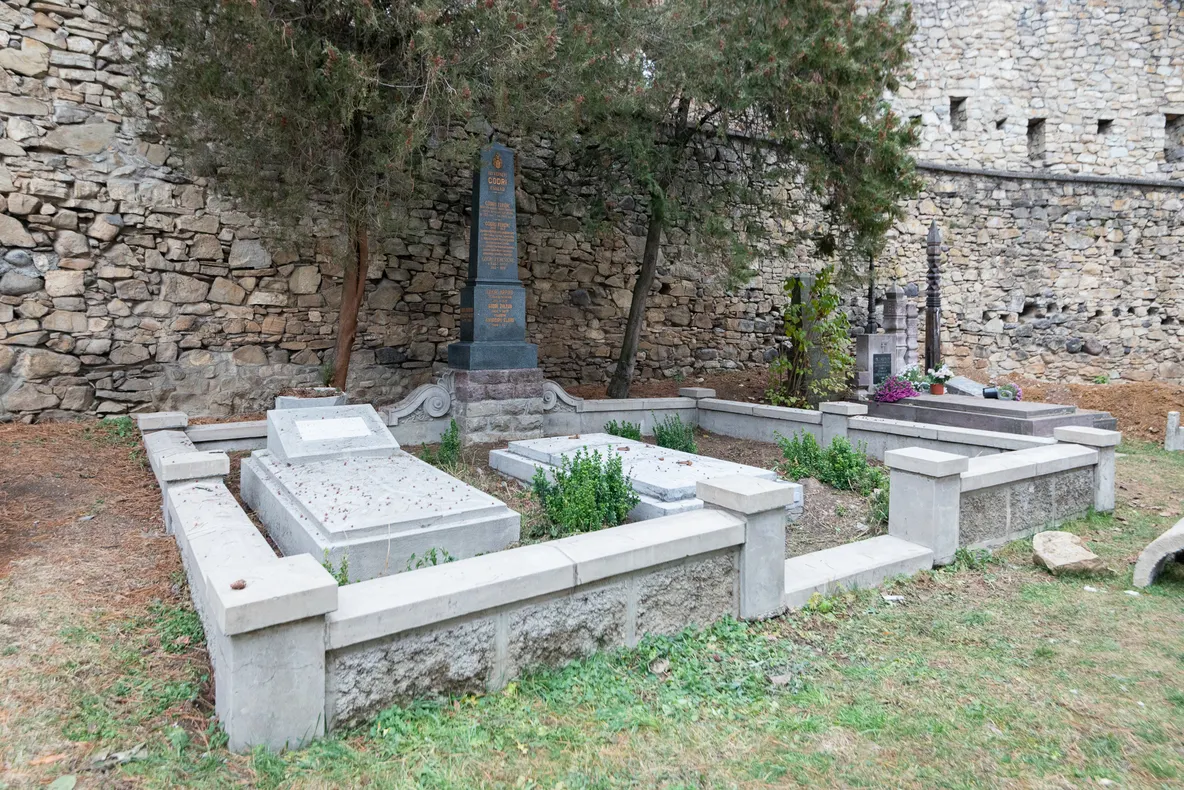 Primăria Sfântu Gheorghe a renovat monumentul funerar al familiei Gödri