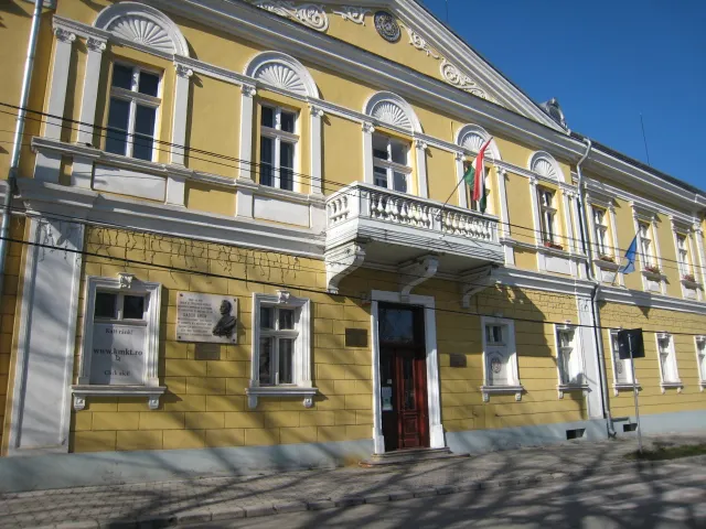 Biblioteca Județeană revine la orarul normal. Sala de lectură se închide