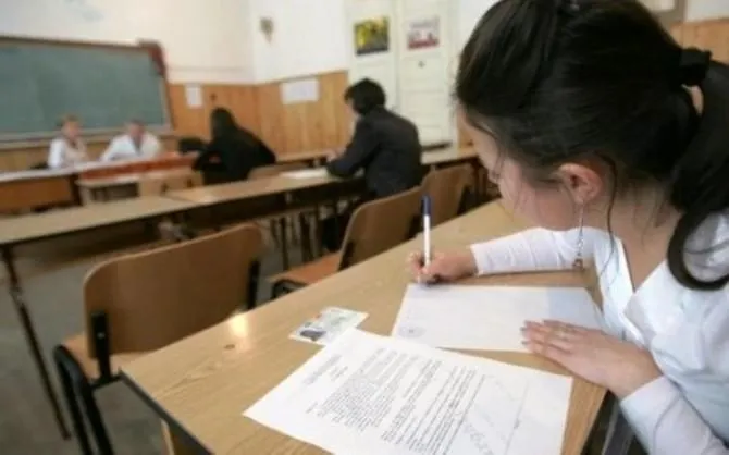 Trei elevi din județul Covasna, eliminați de la simularea Evaluării Naționale