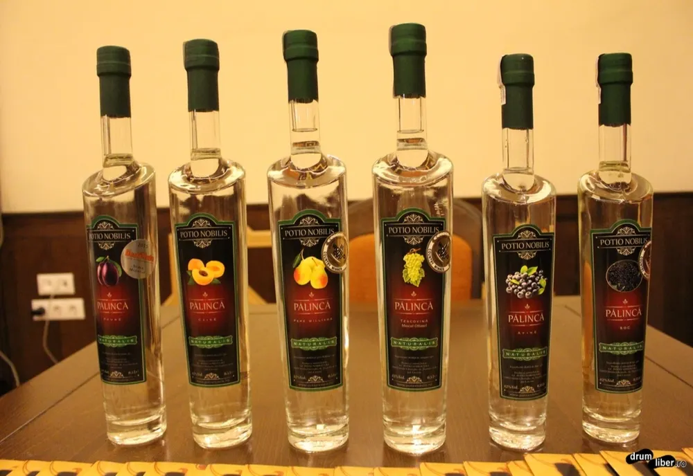 Pălinca de prune din Ozun, câștigătoare în județul Covasna la Competiția pălincilor