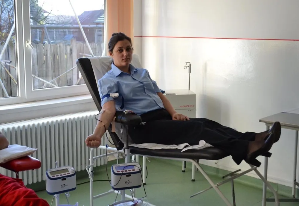 „Te provoc! Fii salvatorul celor care au nevoie de sânge!” - Cel mai frumos joc de leapșa între salvatorii din toată țara!