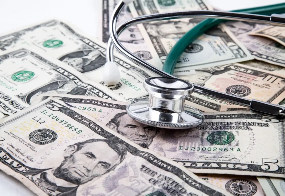 Generalii din spatele "băieților deștepți" din Sănătate. Cum s-a îmbolnăvit sistemul medical