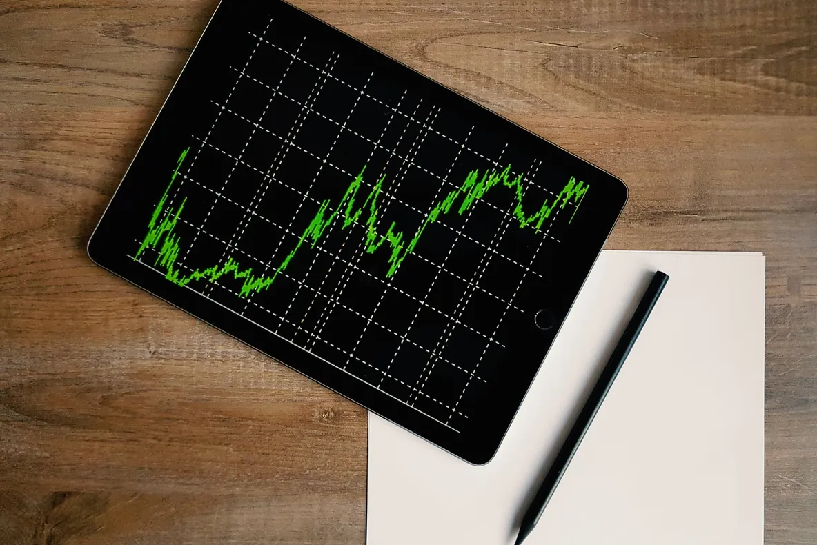 STUDIU TERMENE.RO: 17.96% dintre hotelurile și restaurantele din Covasna solicită certificatul pentru situații de urgență. 9.15% aplică la programul IMM Invest (P)
