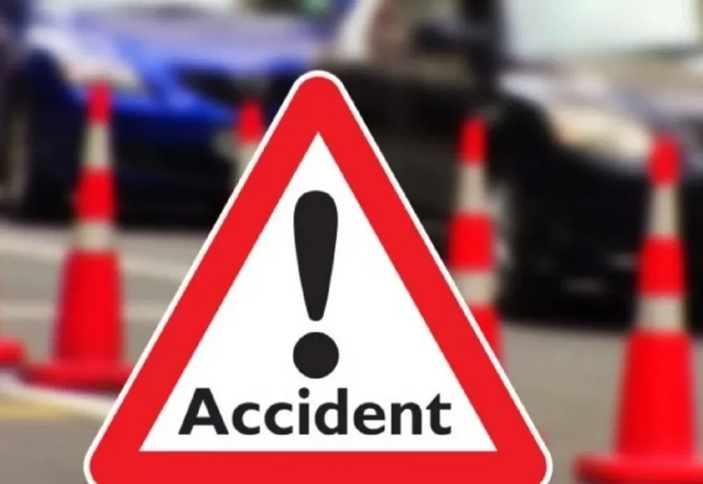 Femeie accidentată grav pe trecerea pentru pietoni
