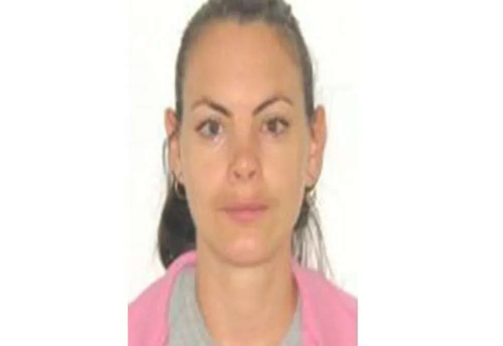 Femeie de 31 de ani căutată de polițiști