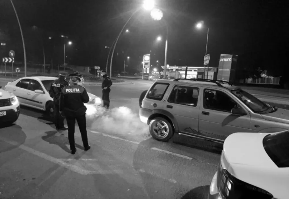 COVID-19. Polițiștii din Covasna au dat amenzi de 12.000 de lei