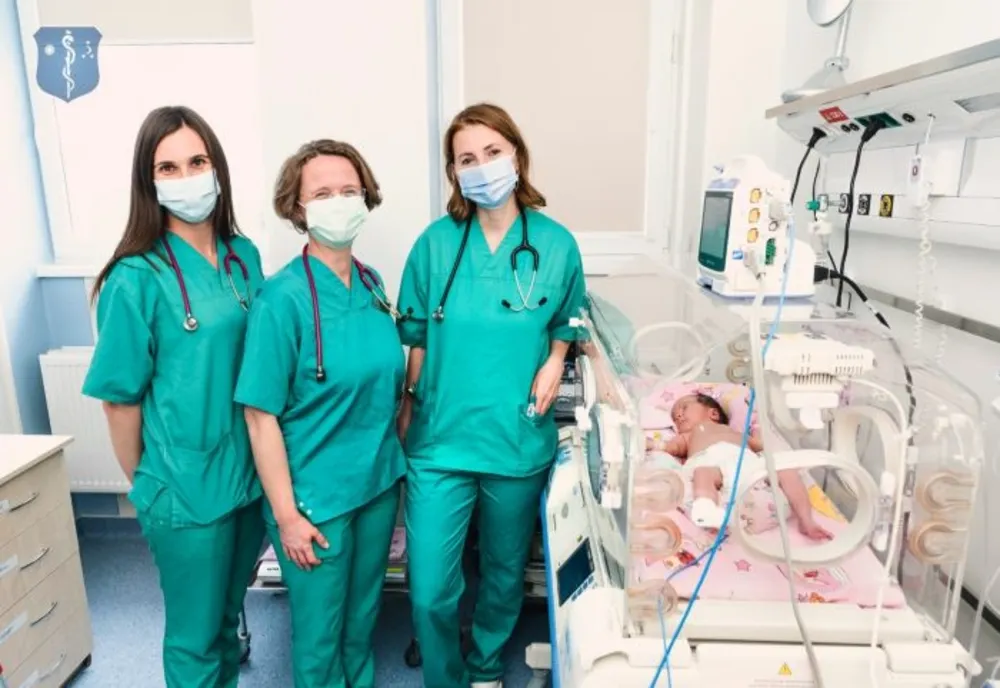 Procedură rară realizată la secţia de Neonatologie a Spitalului Județean de Urgență „Dr. Fogolyán Kristóf”  