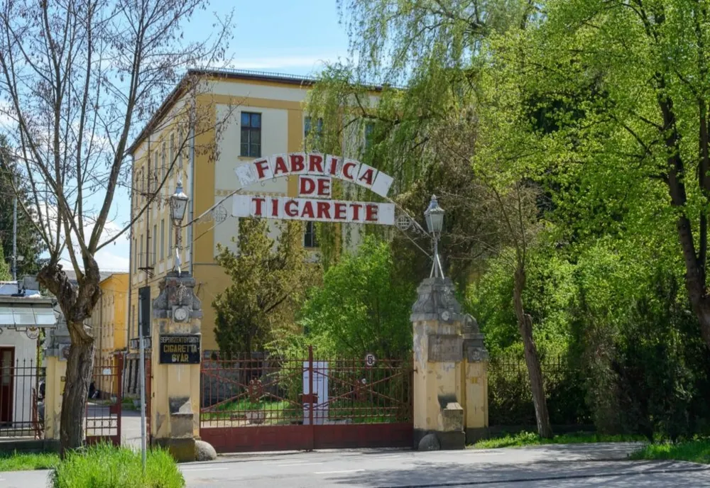 Fabrica de Ţigarete din Sfântu Gheorghe, achiziţionată de autorităţile locale, achitată pe jumătate