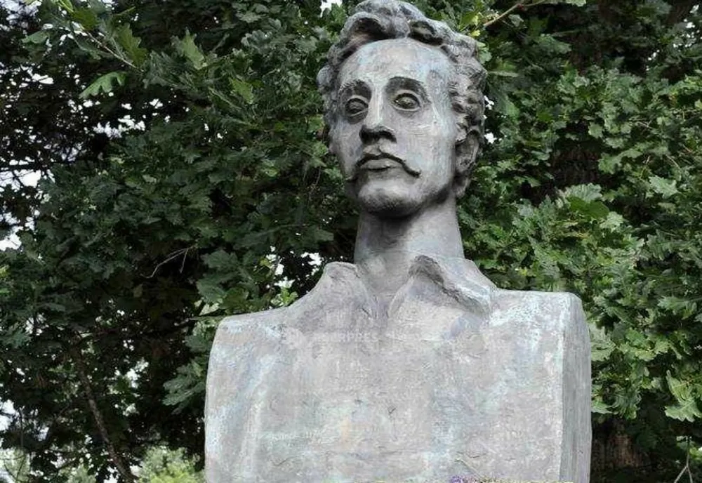 O statuie dedicată poetului Petofi Sandor va fi dezvelită la Sfântu Gheorghe