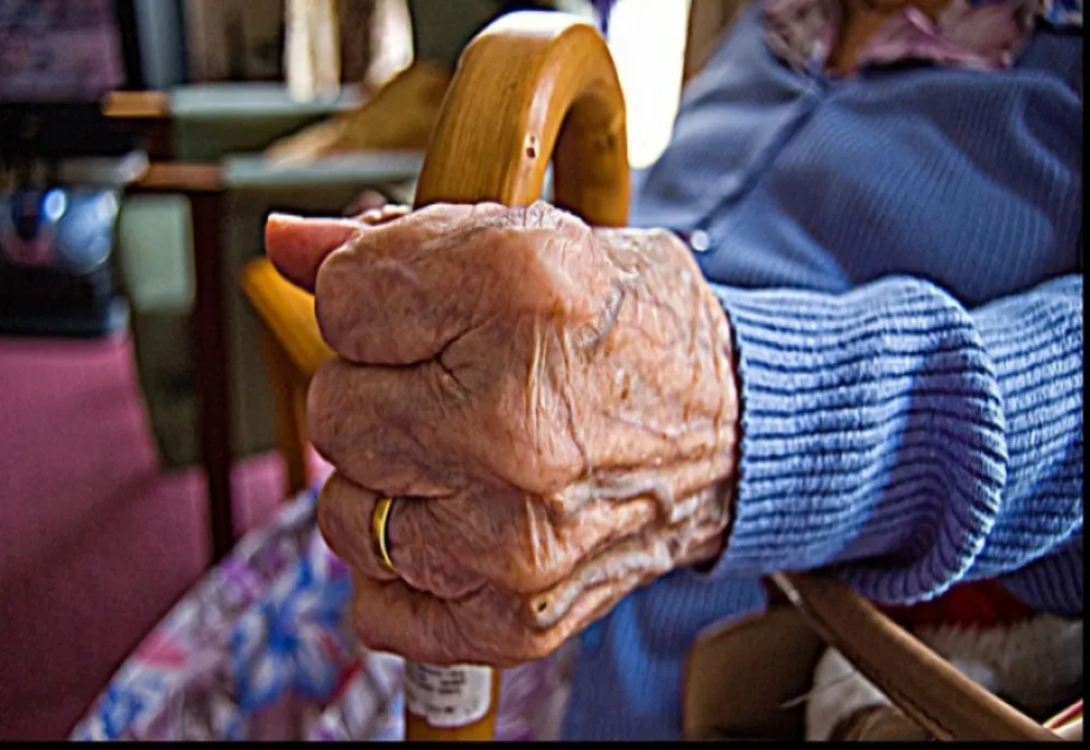 Pensionarii români care ar urma să primească un bonus - Anunțul făcut chiar de șeful Casei de Pensii