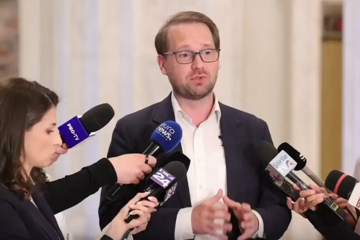 Dominic Fritz, susținut de USR după decizia CCR! Conducerea partidului convoacă un Comitet Politic