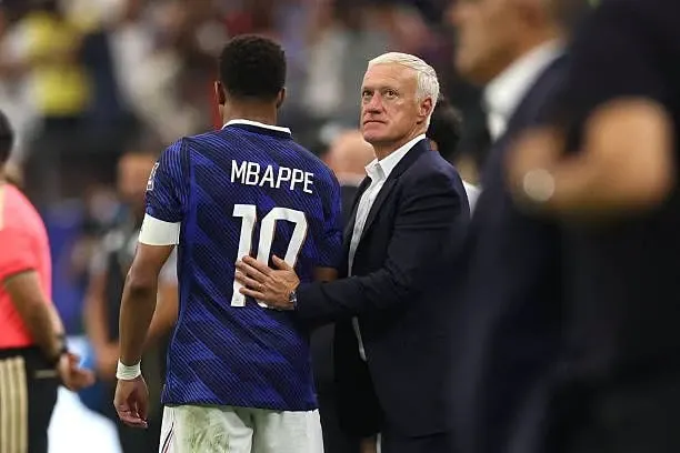 Selecționerul Franței, Didier Deschamps, își asumă vina pentru eșecul Franței în fața Angliei