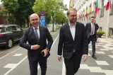 Linii de comunicare: Ce coincidență! Asaltul la Pahonțu, început fix în ziua în care Fritz și-a pierdut mandatul