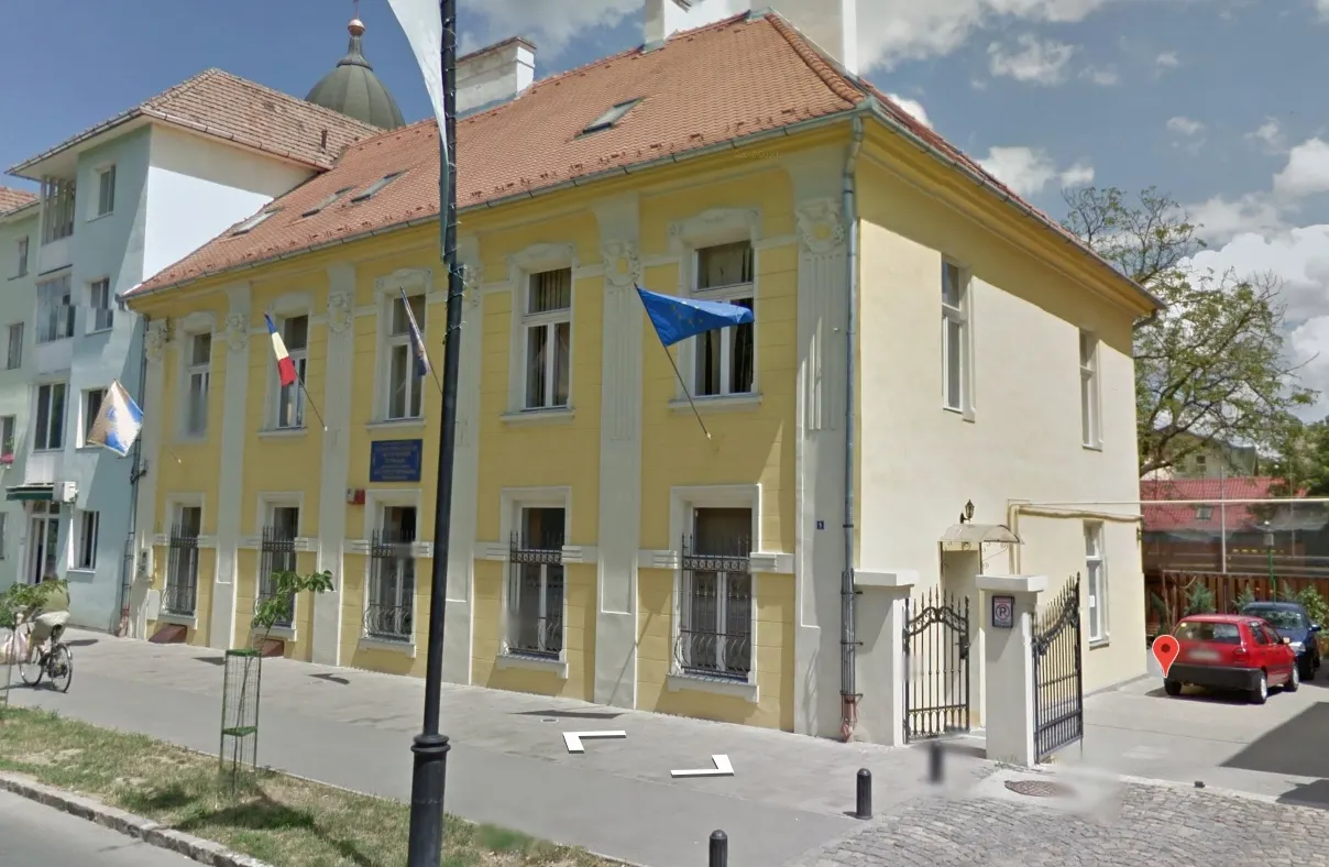 Şcoala Populară de Arte şi Meserii