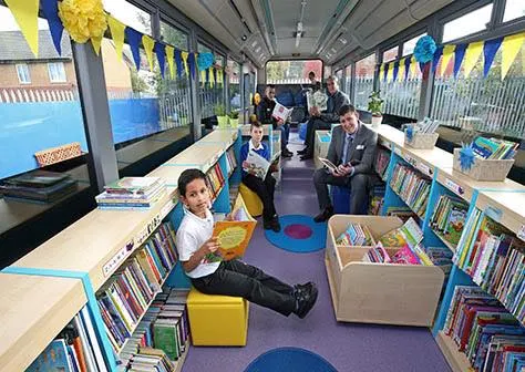 bibliotecă mobilă