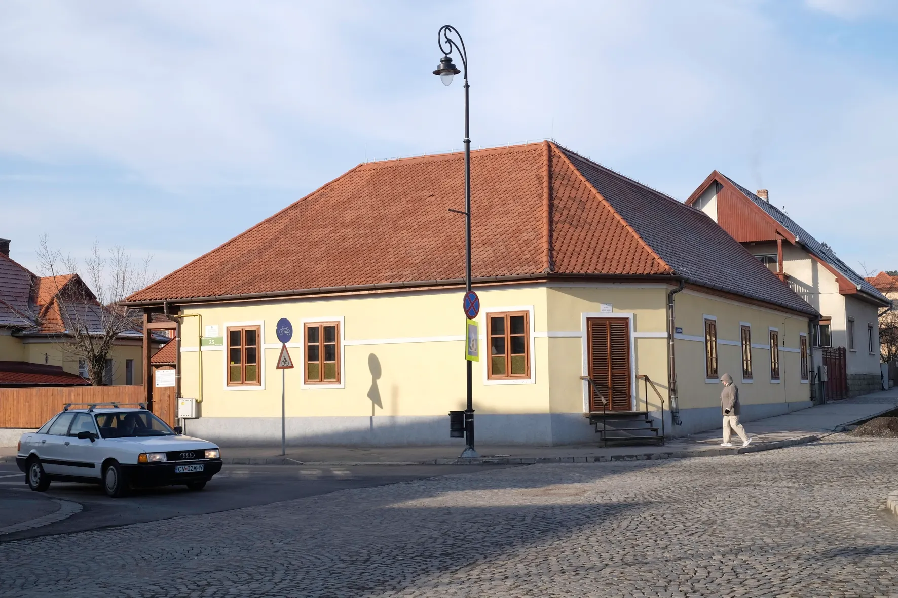 Cantina Sociala 1