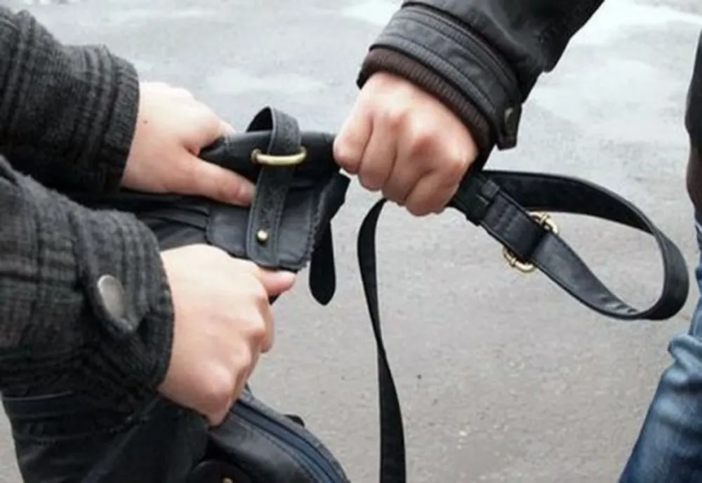 Minor reținut de polițiștii din Sfântu Gheroghe pentru tâlhărie