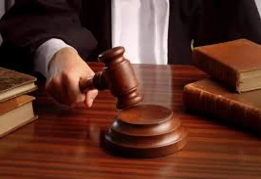 Agent de poliţie din judeţul Covasna, trimis în judecată pentru favorizarea făptuitorului, fals intelectual şi uz de fals