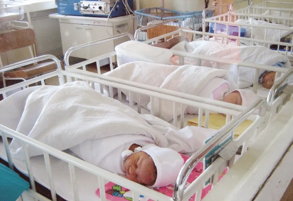Medici din Brașov ar putea face gărzi la secția Obstetrică-Ginecologie a SJU Sfântu Gheorghe pentru nașterile COVID-19