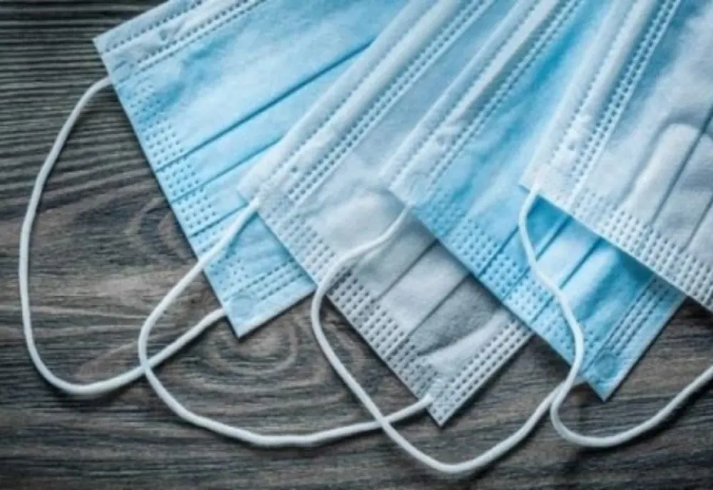 Măști de protecție pentru locuitorii din Zăbala. Diabeticii, persoanele peste 65 de ani și cei care lucrează au prioritate