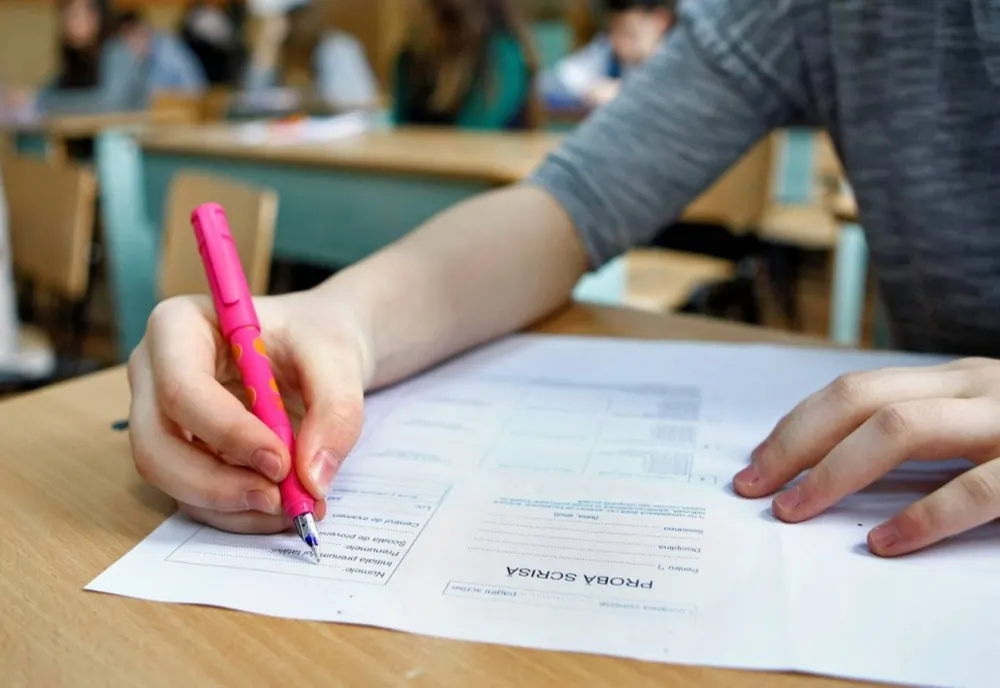 Peste 80 de elevi covăsneni absenţi la a doua probă a Evaluării Naţionale. Nu au fost candidaţi eliminaţi