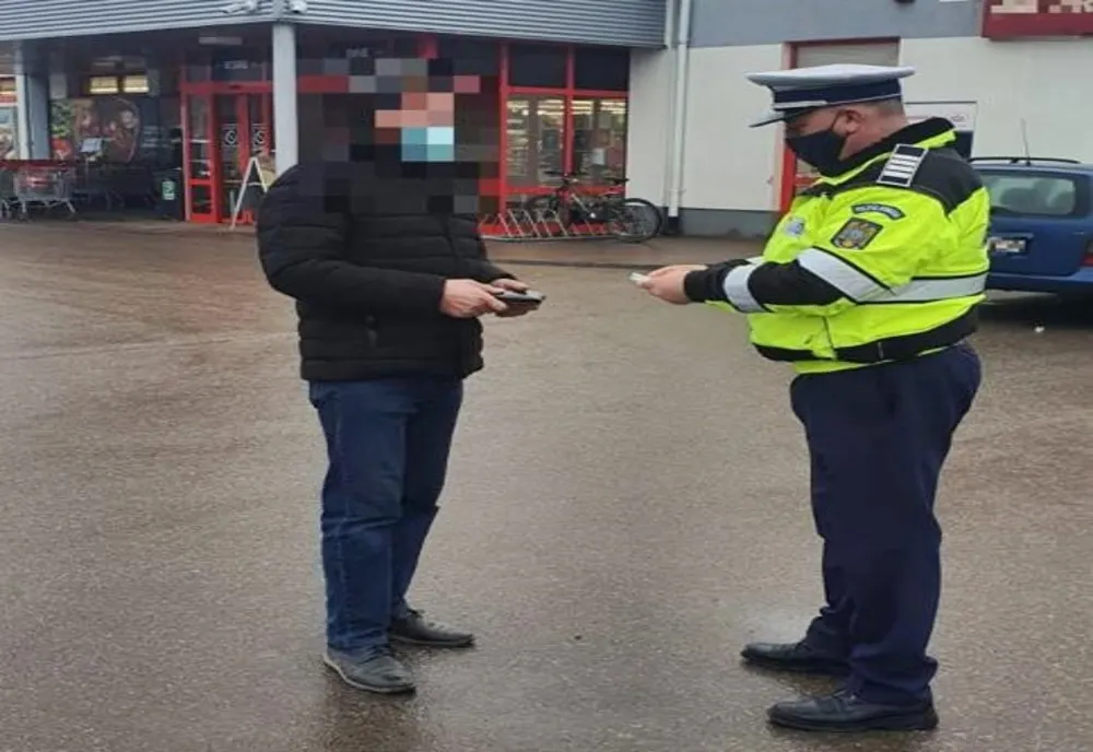 COVID-19. Aproape 500 de persoane verificate de polițiștii din Covasna