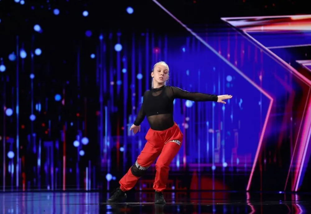 VIDEO Denisa Cernescu, din Sfântu Gheorghe, a impresionat la Românii au talent