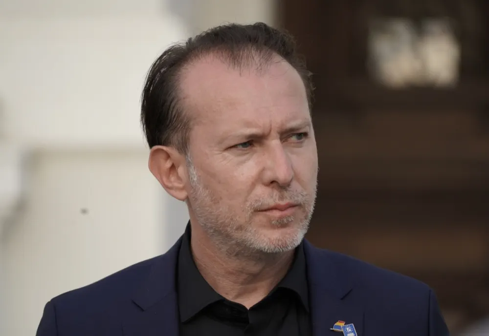 Florin Cîțu dă vina pe USR-PLUS pentru situația din valul 4: ”Ministerul Sănătății era la cineva în administrare”