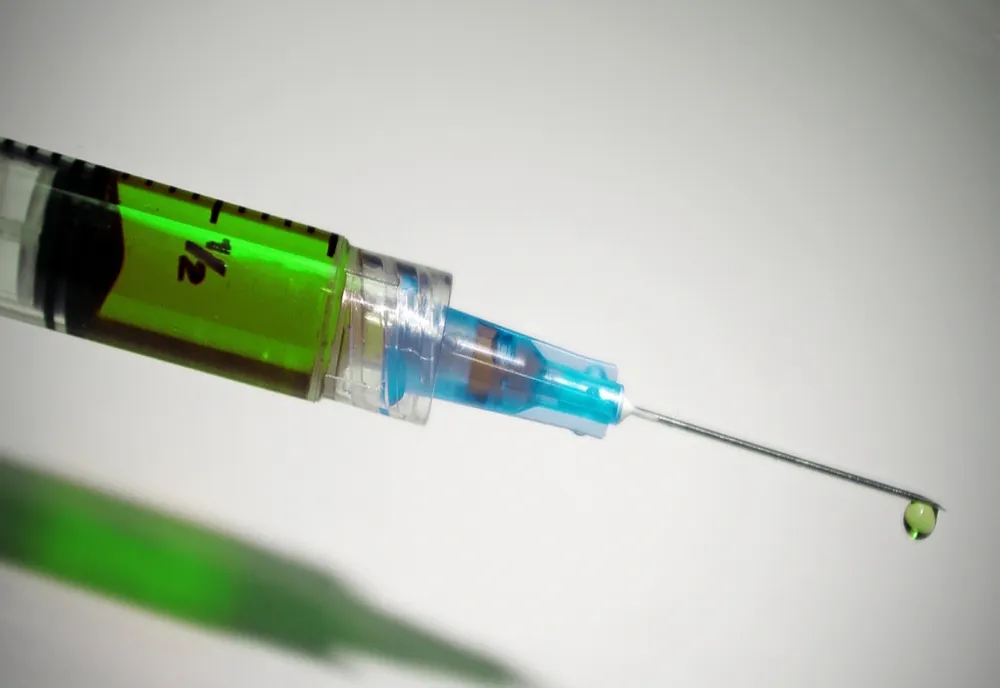Un medic alergolog sibian a testat zeci de persoane la alergenul din vaccinuri: Ce a descoperit. Categorii de pacienți care au CONTRAINDICAȚII