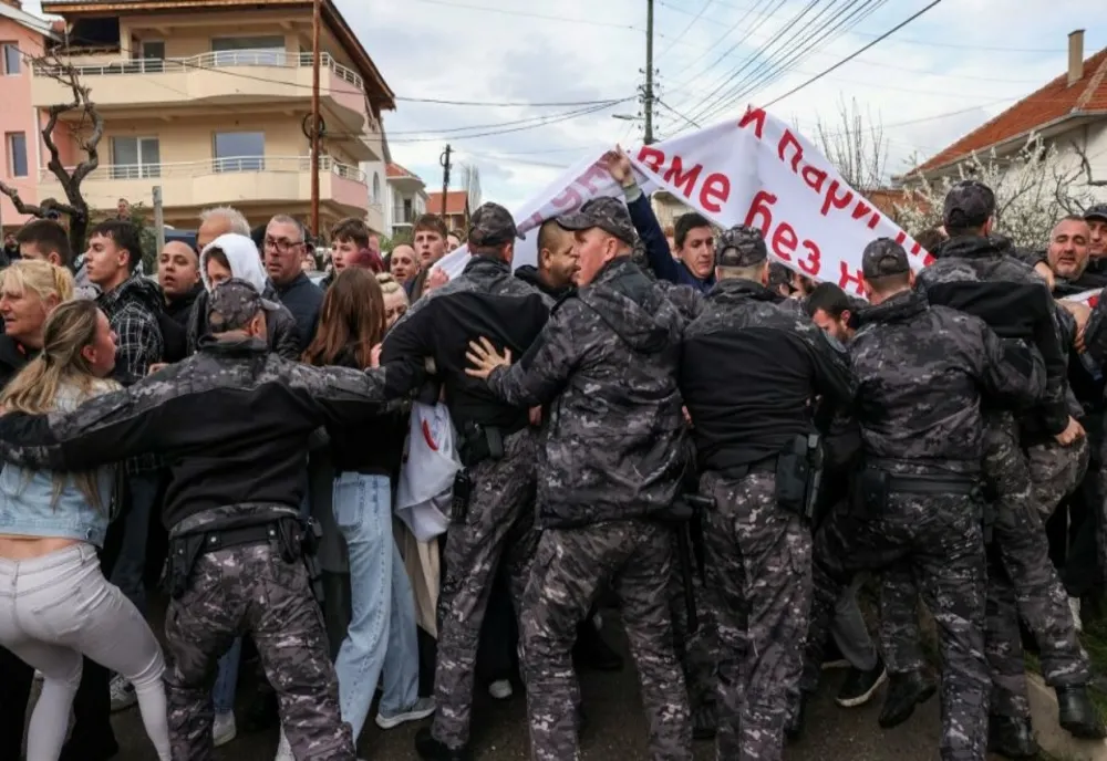 MACEDONIA DE NORD: PROTESTE DUPĂ INCENDIUL ÎN CARE AU MURIT 59 DE PERSOANE