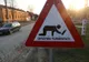Reținut pentru 24 de ore după ce le-a făcut „cadou” polițiștilor un indicator rutier