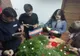 FOTO. Serviciul de Ajutor Maltez Sfântu Gheorghe, coronițe de Advent pentru bătrânii singuri